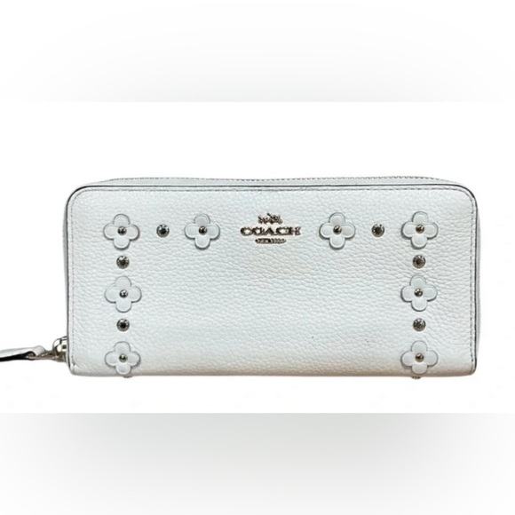 Coach Handbags - RARE Vintage Accordion Zip Wallet 💎 Gemstone Appliqué Willow Purse Bag Floral